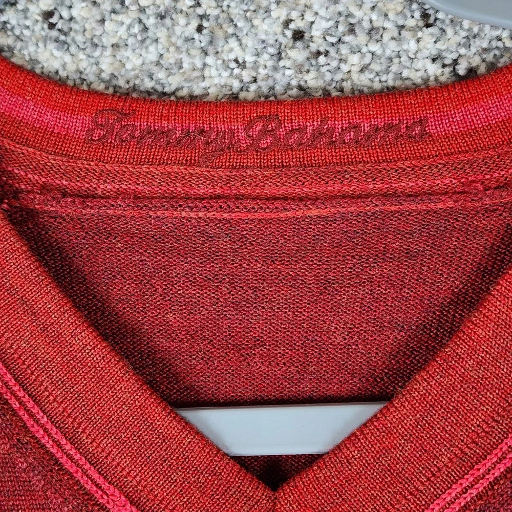 Tommy Bahama Sweater Mens Small V-Neck Extrafine Merino Wool Red Excellent